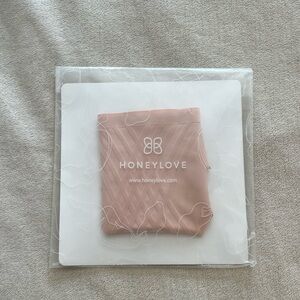 NWT never worn Honeylove silhouette thong in rose tan